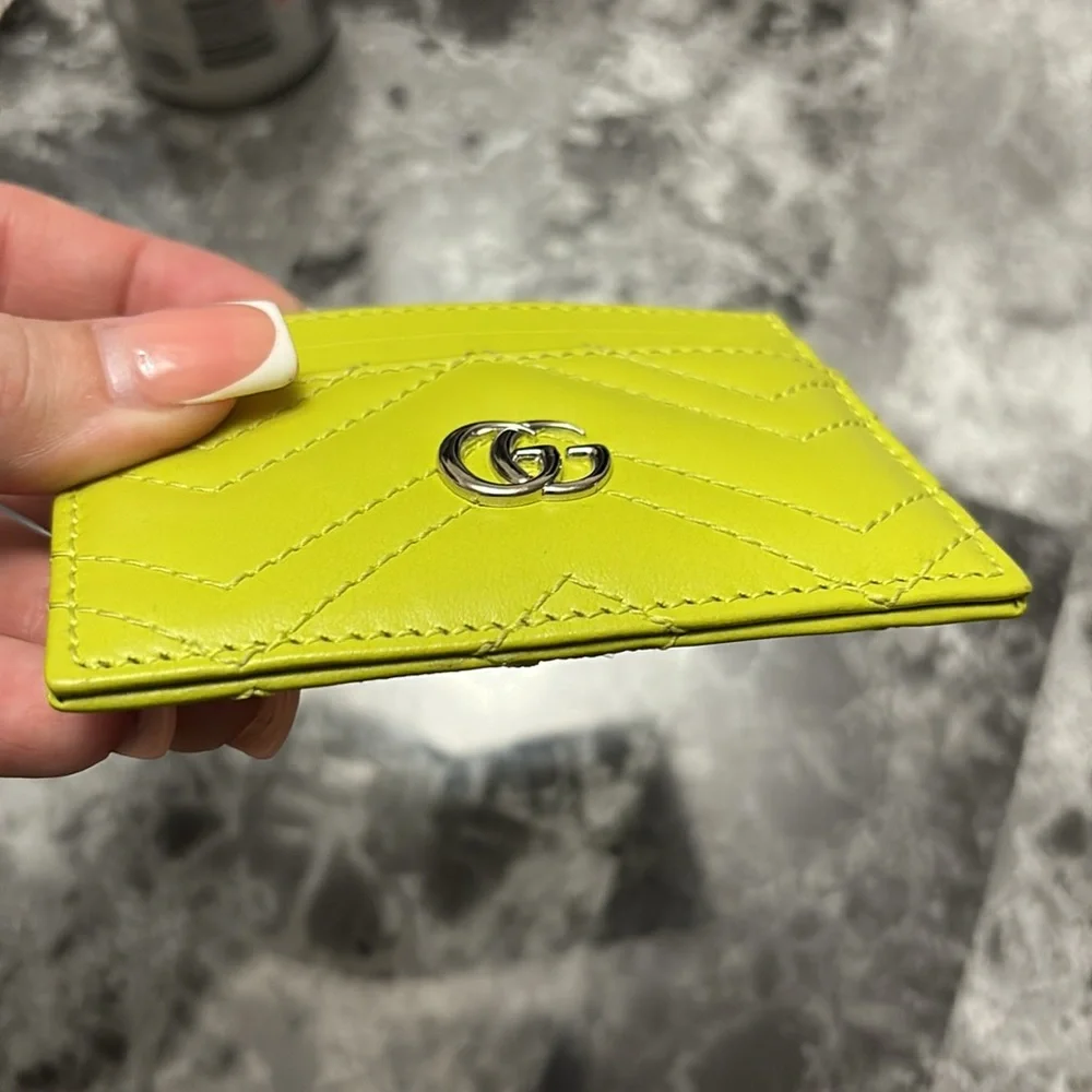 Gucci Neon Yellow Card Holder - Picture 5 of 5